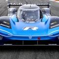 Volkswagen ID.R pokořil 20 let starý rekord v Goodwoodu