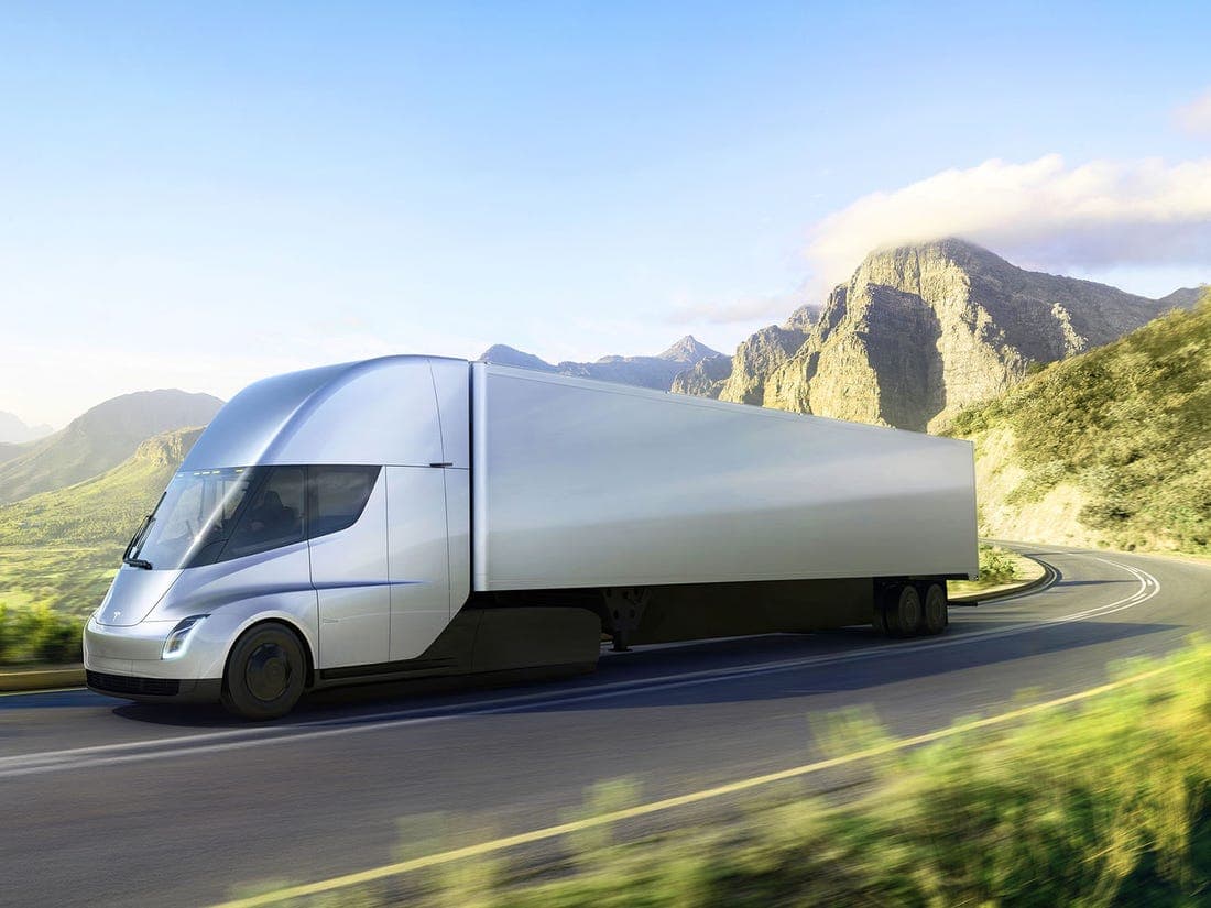 Elektrický tahač Tesla Semi