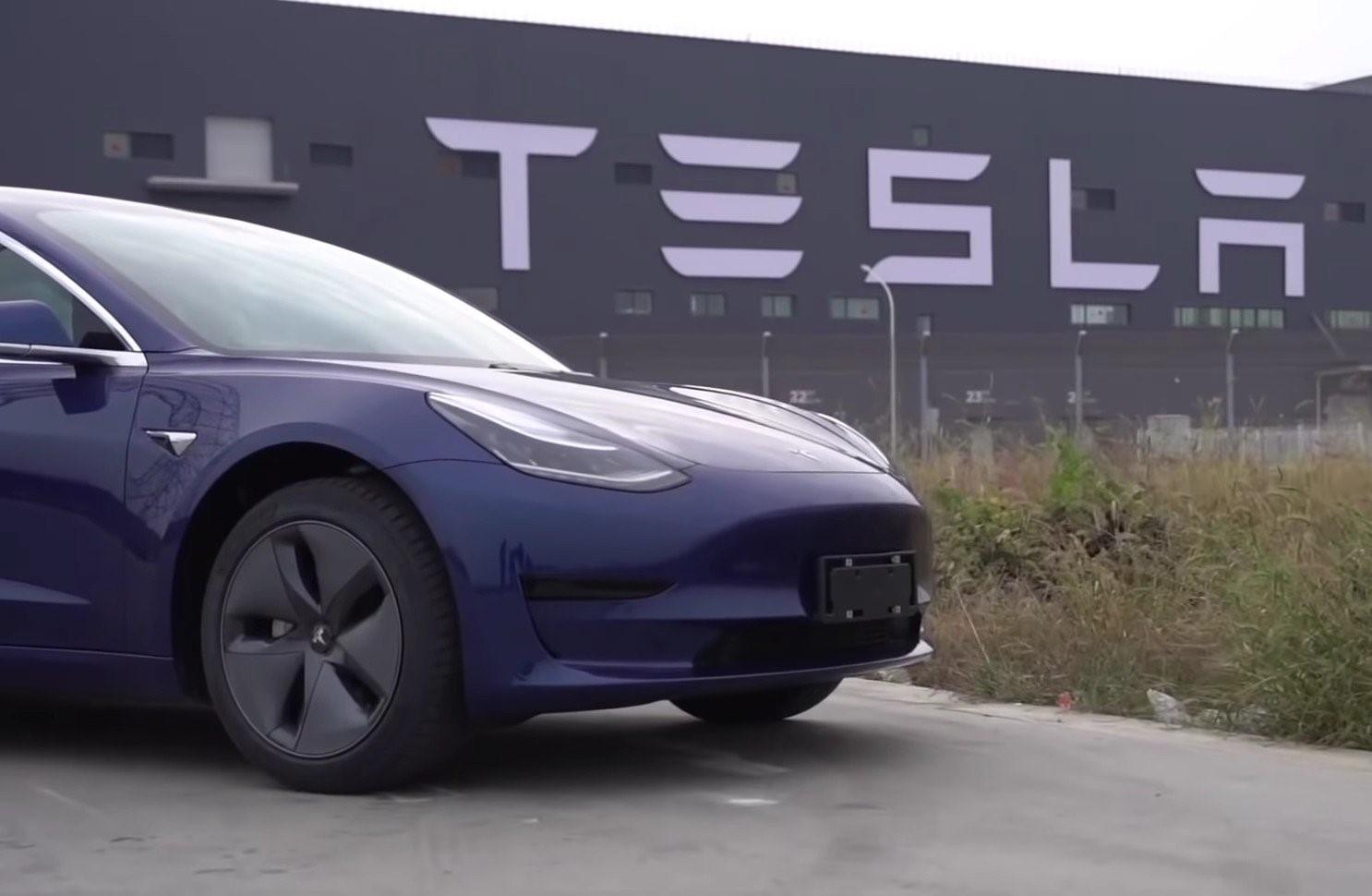 Tesla Model 3 v Číně