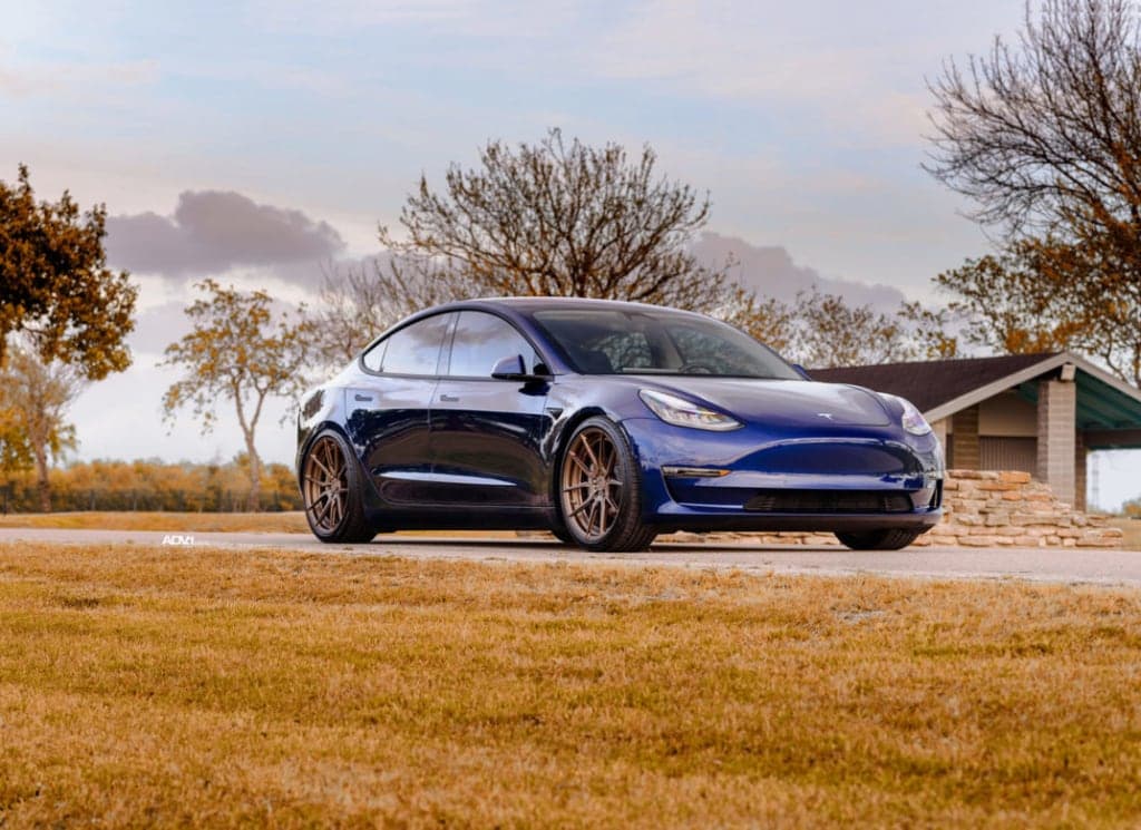 Tesla Model 3, elektromobil