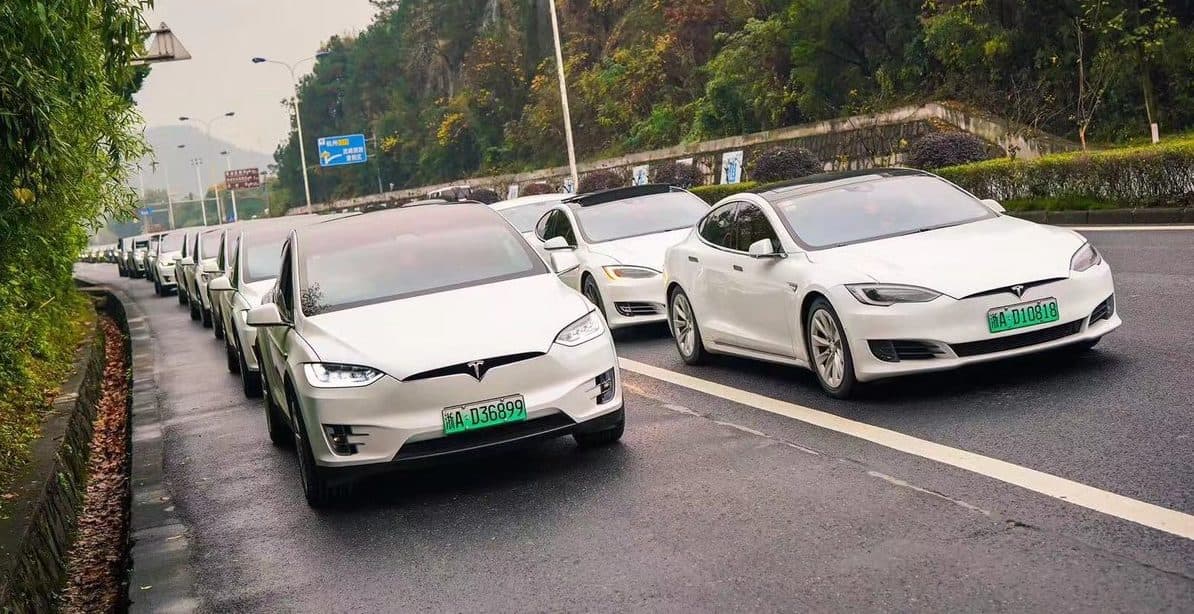 Čínské Tesly Model S a Model X
