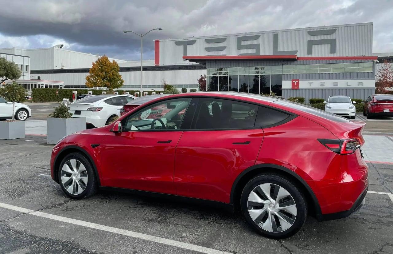 Tesla Model Y 2021