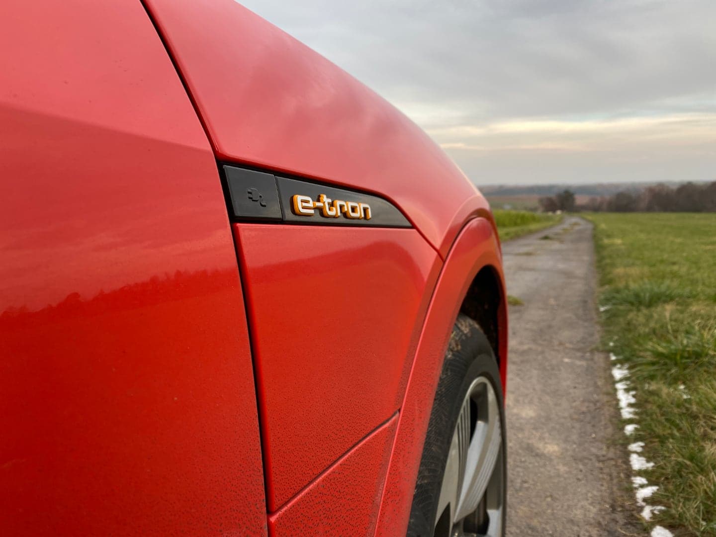 Audi e-tron Sportback, nabíjecí konektor