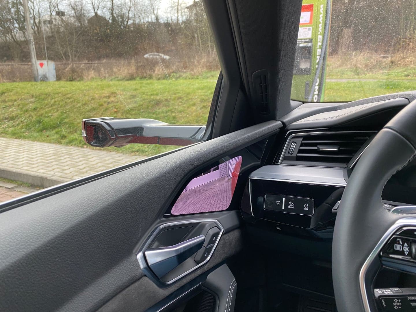 Audi e-tron Sportback, zpětné kamery