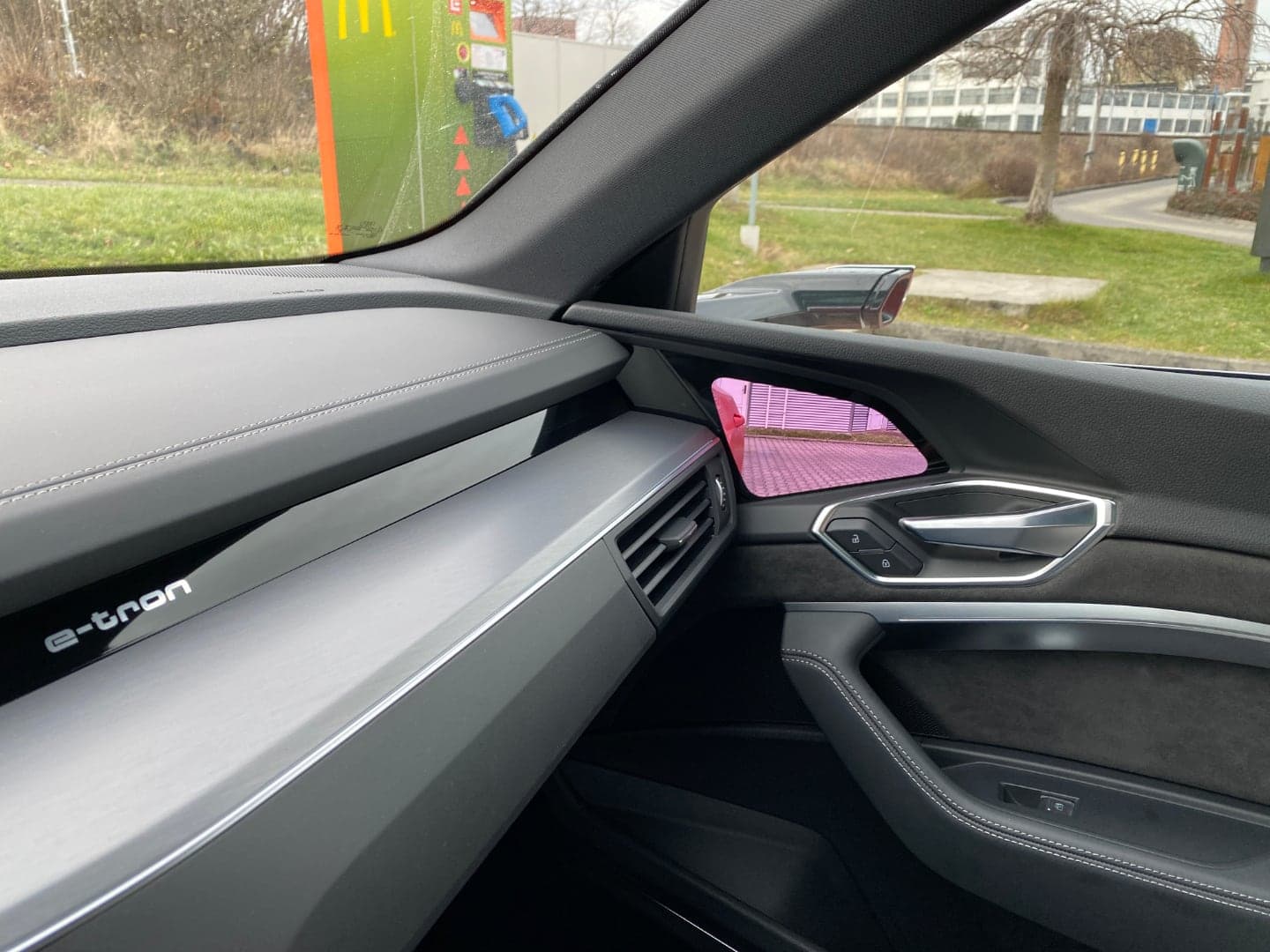 Audi e-tron Sportback, zpětné kamery