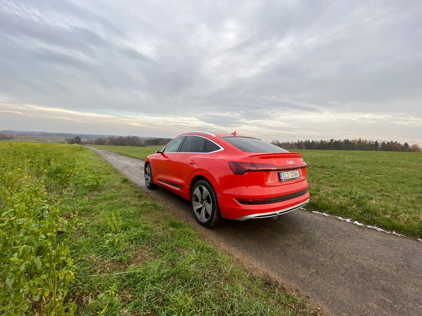 Audi e-tron Sportback, zezadu