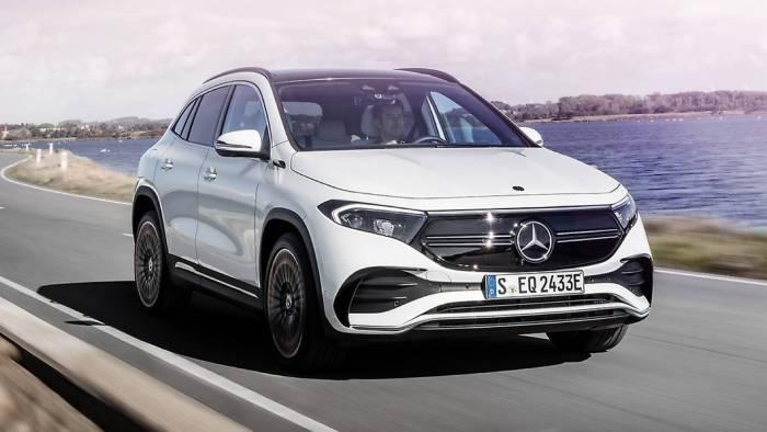 Nový Mercedes-Benz EQA 250 se začíná prodávat i v Česku. Známe cenu