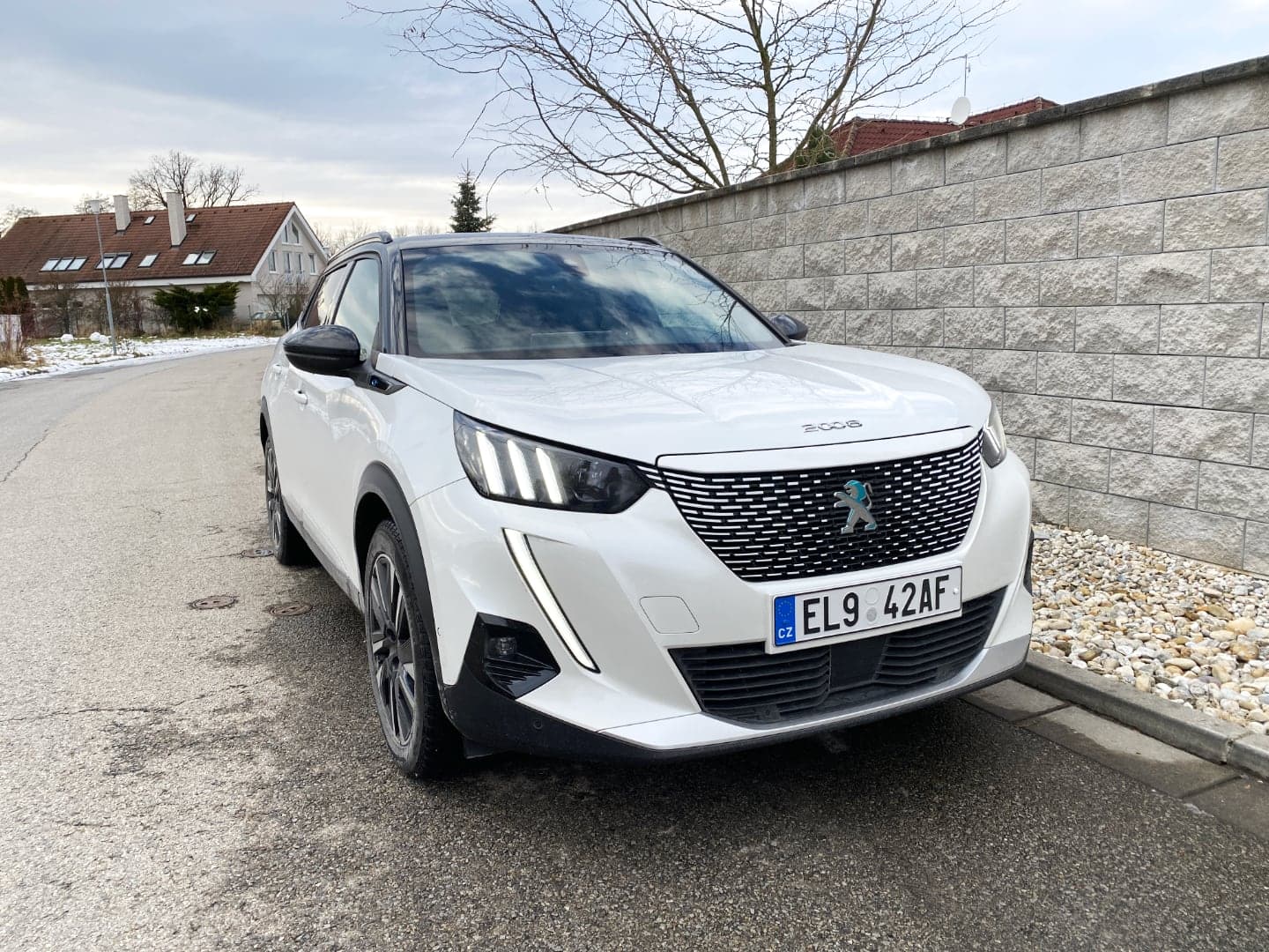 Peugeot e-2008 GT Line (2020), test elektromobilu