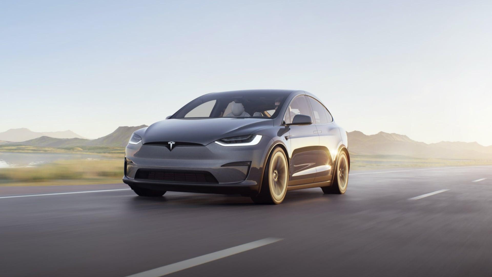 Tesla Model X Plaid 2021, elektromobil, elektrické auto