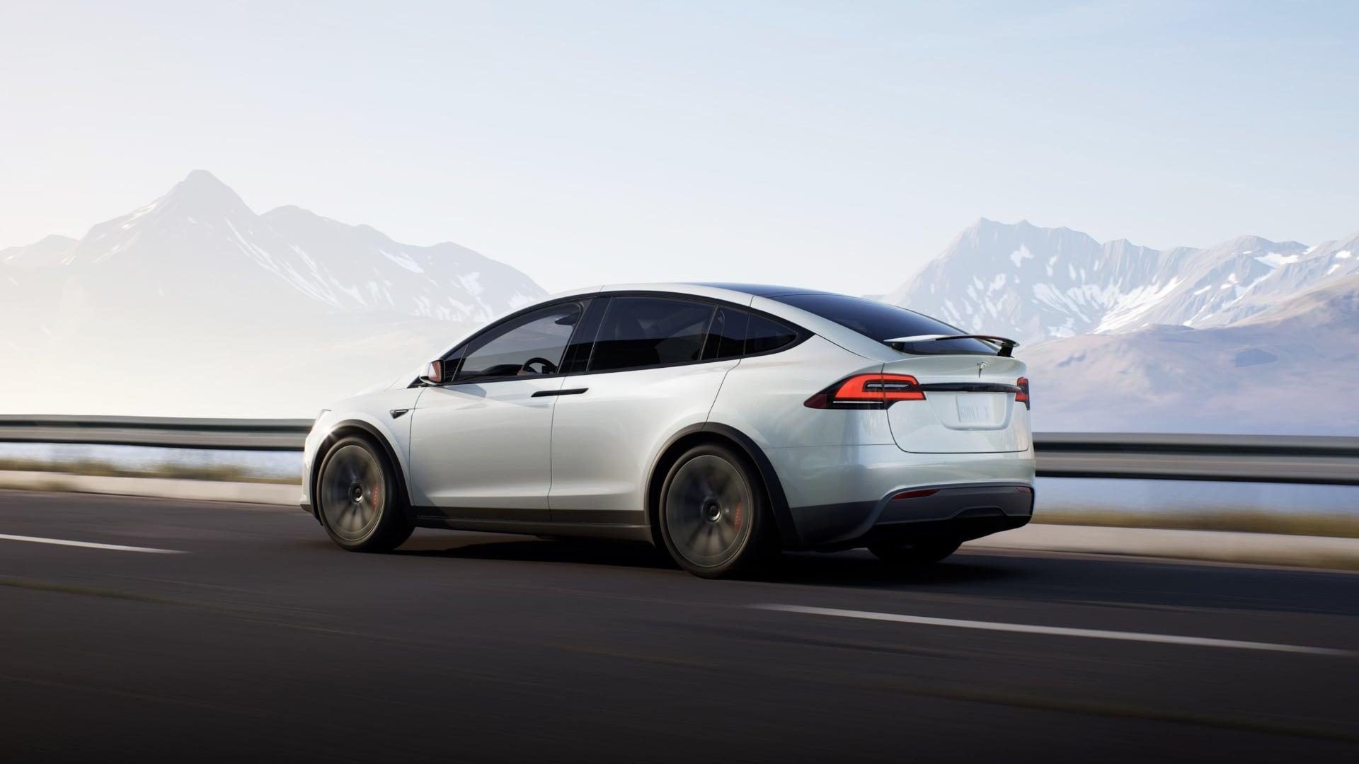 Tesla Model X Plaid 2021, elektromobil, elektrické auto