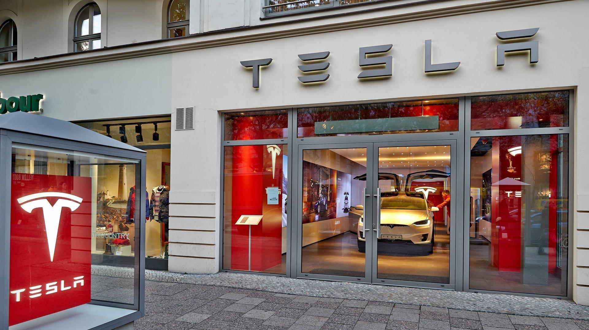 Tesla showroom, Berlín