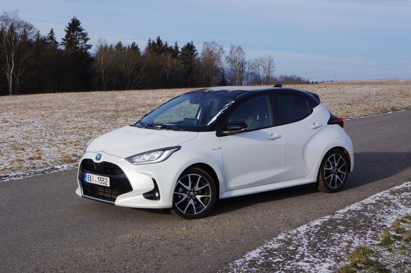 Toyota Yaris Hybrid (2020), test