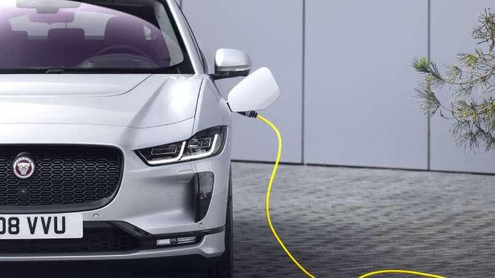 Jaguar opět svolává na opravu své elektromobily. Stalo se něco neuvěřitelného