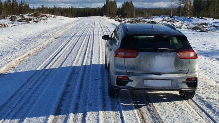 Zvládne elektromobil jezdit i při extrémní teplotě -40°C?