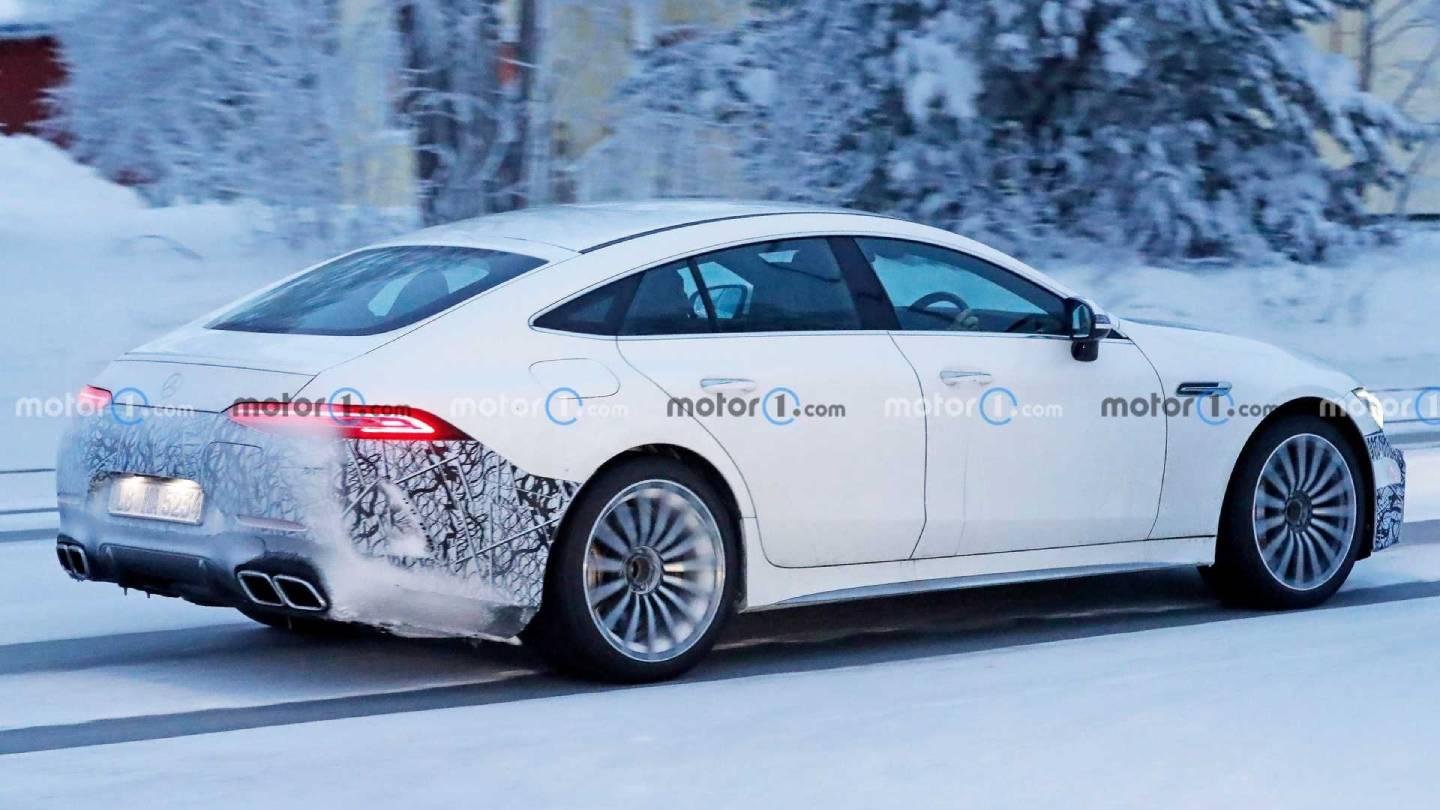 Prototyp Mercedes-AMG GT73e z boční části