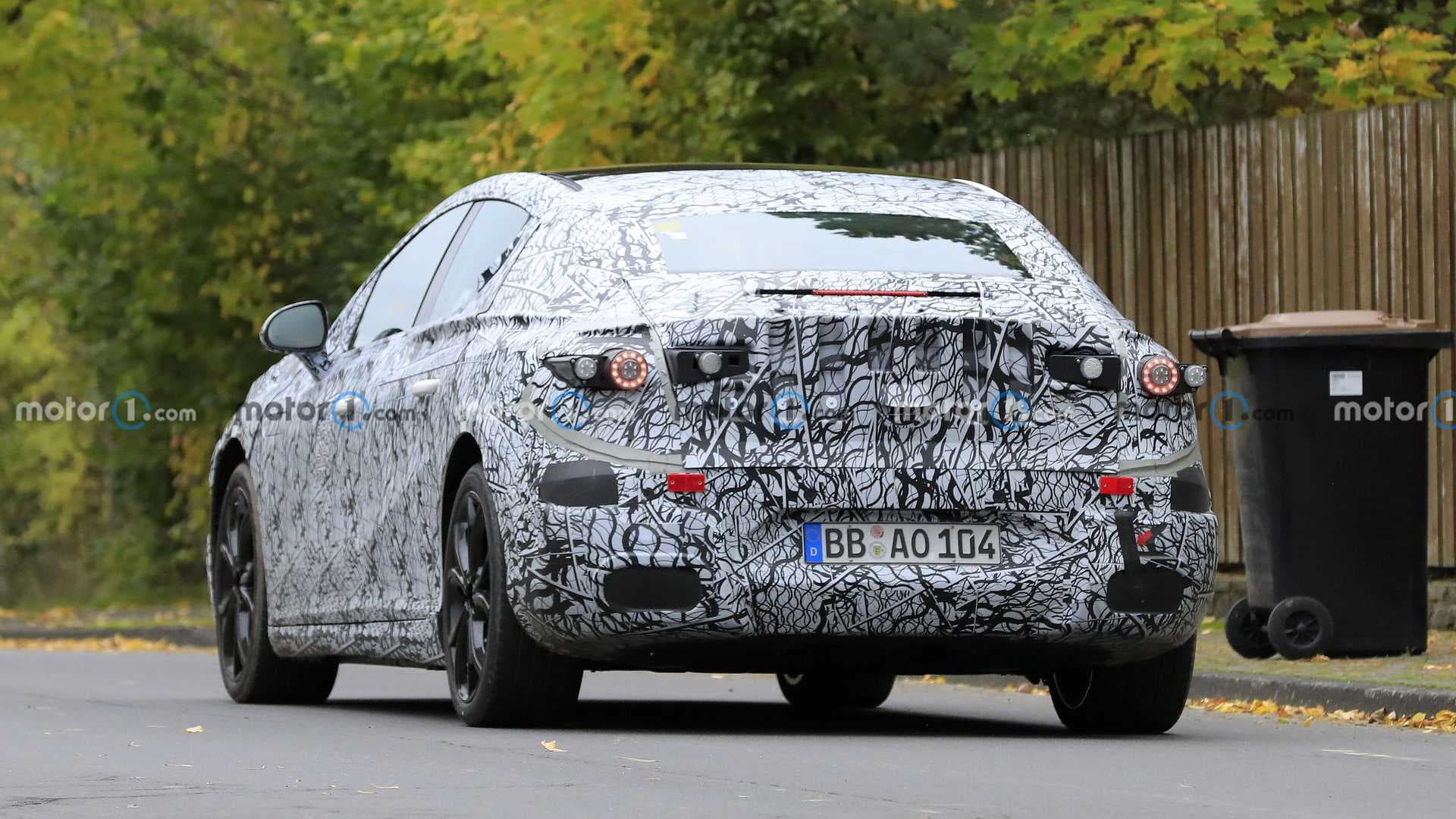 Mercedes-Benz EQE, prototyp elektromobilu