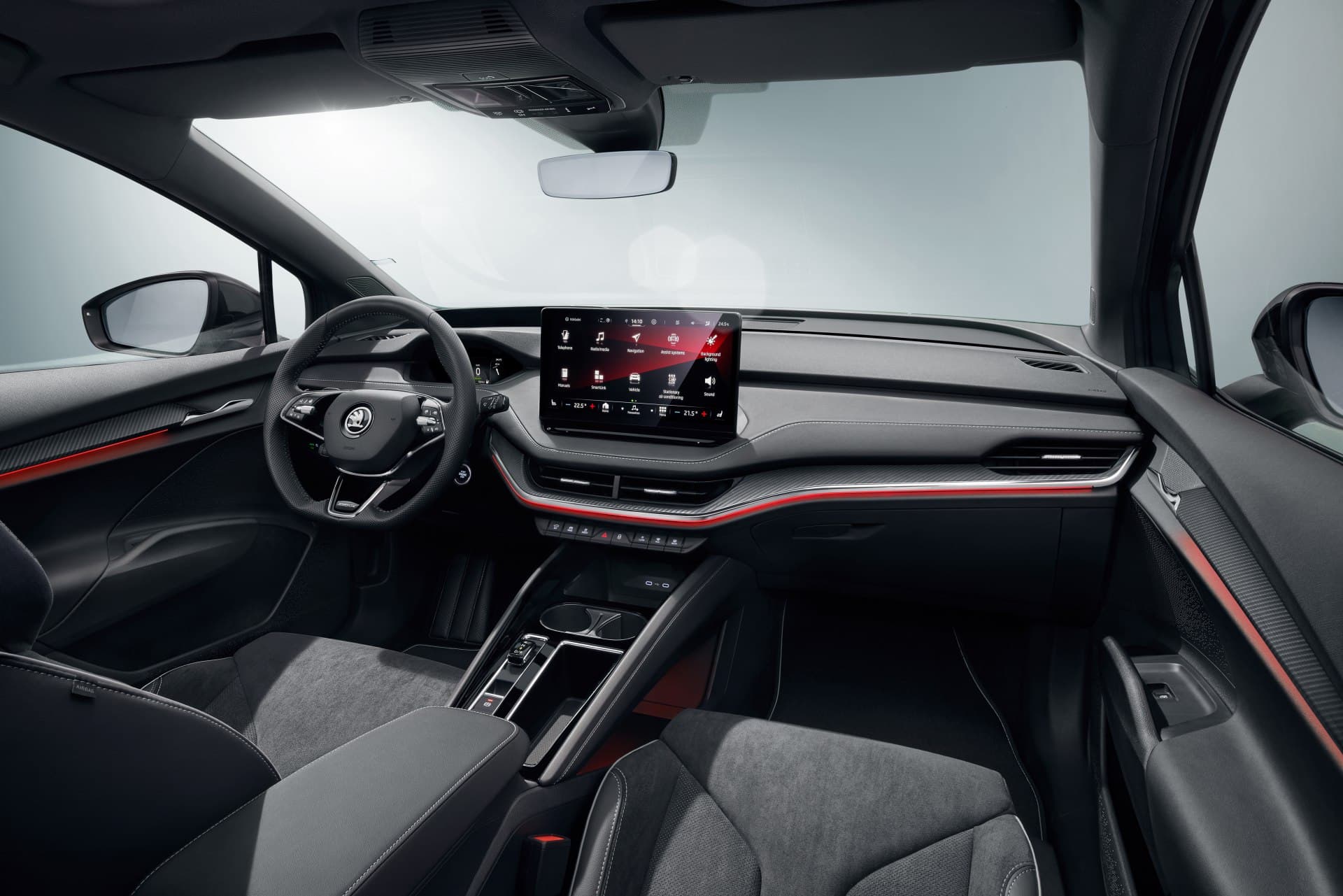 Škoda Enyaq Sportline iV, interiér, elektrický automobil