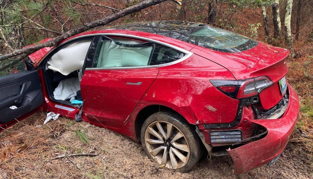 Tesla Model 3, vážná nehoda