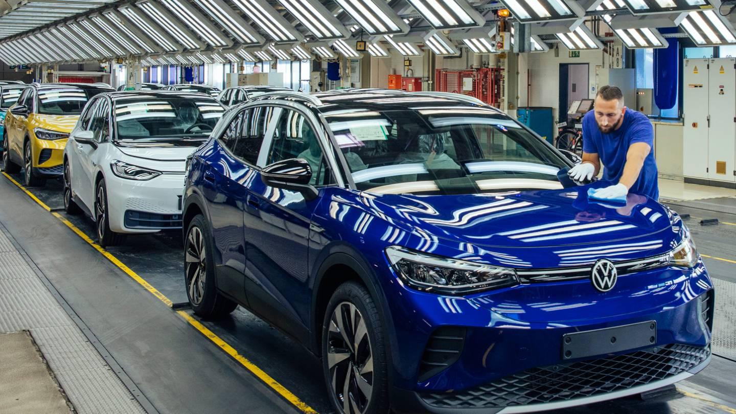 Volkswagen by měl prý co nejdříve přejít na čisté elektromobily