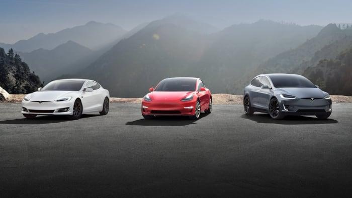 Tesla v Česku slaví. Zaregistrováno bylo celkem už přes 1 000 elektromobilů