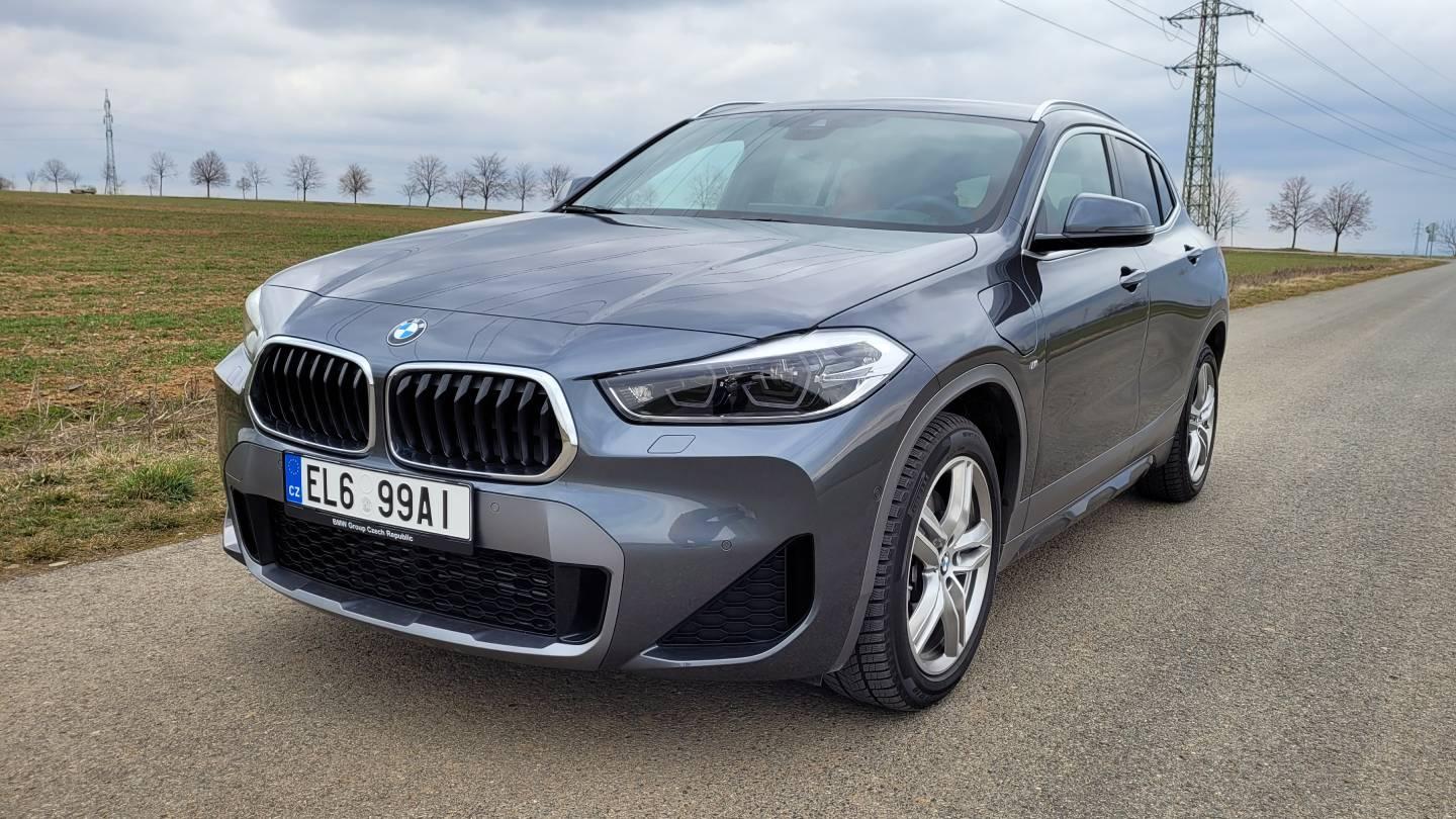 Test BMW X2 xDrive 25e – Hravý dravec do města, který rozhodně umí zaujmout!