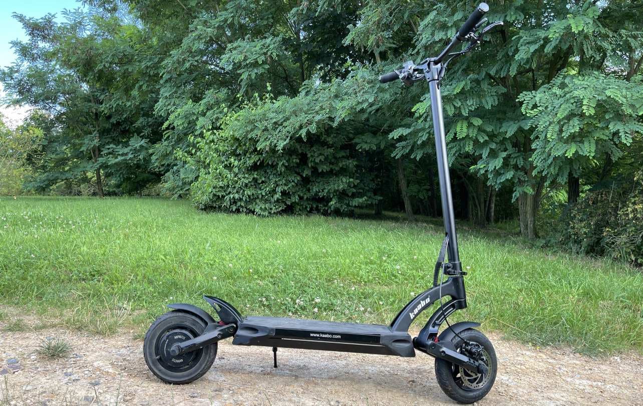 Kaabo Mantis 10, boční část