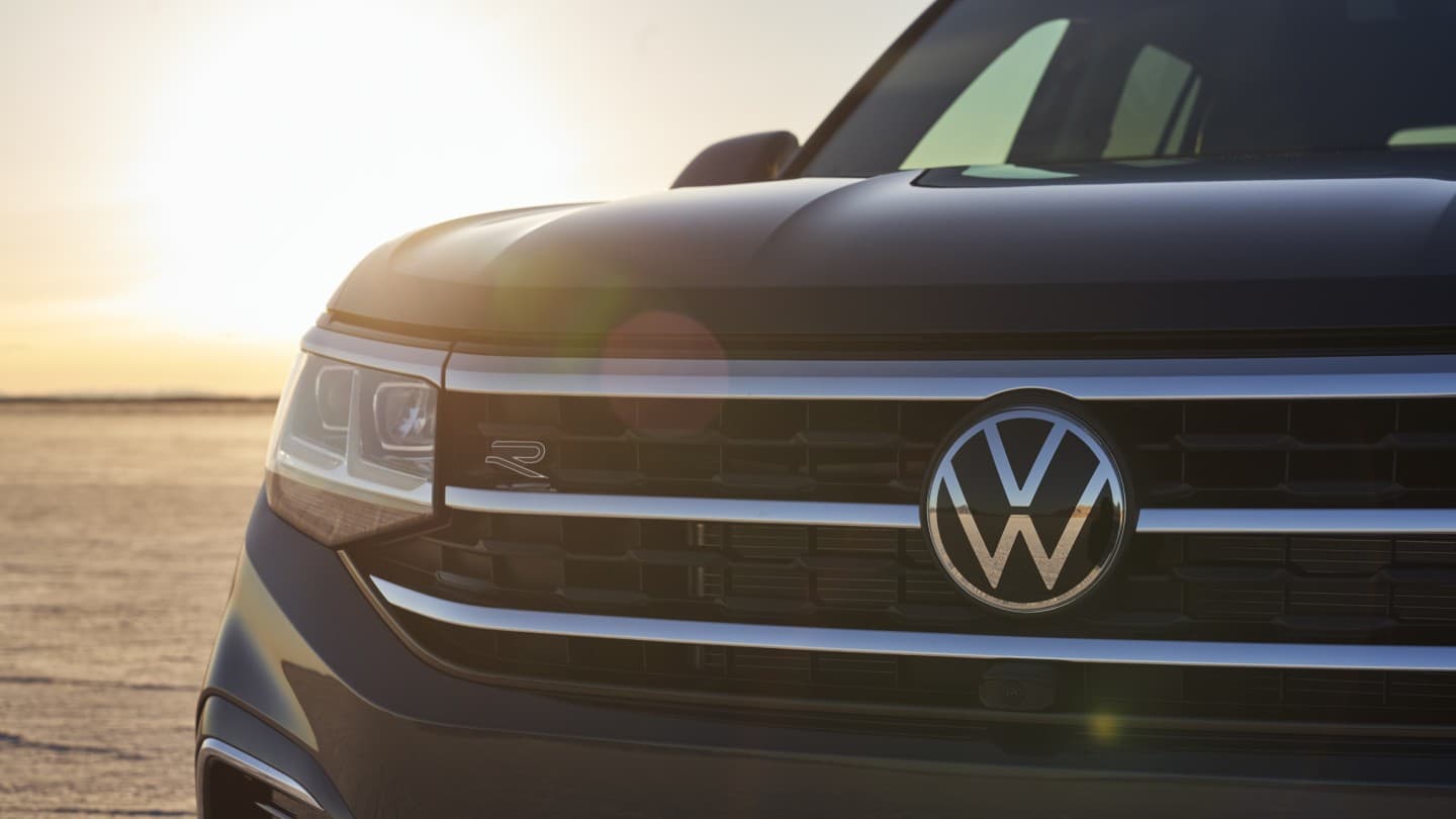 Volkswagen Atlas se pyšní logem německé automobilky