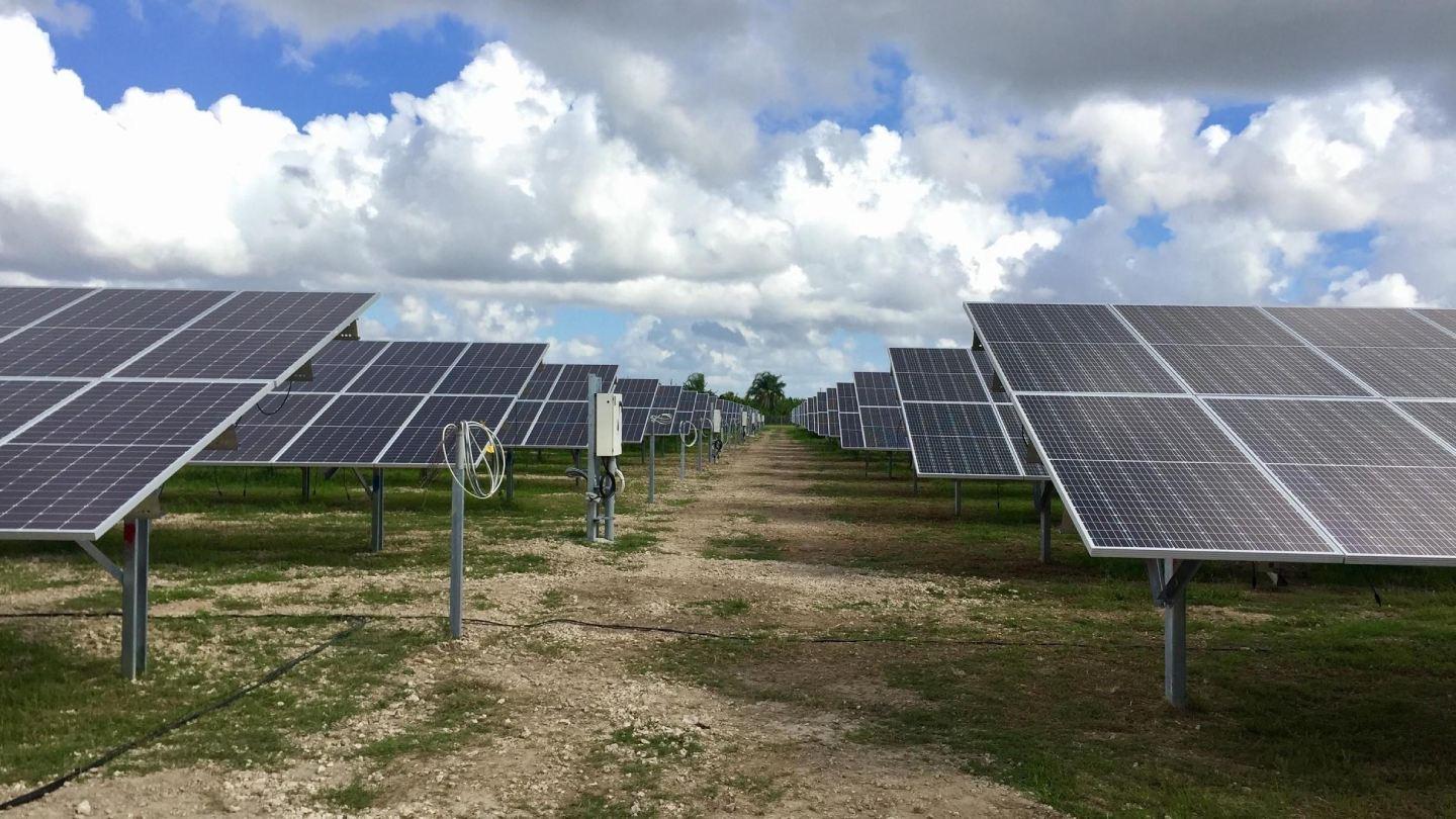 Až 80 % Čechů dává přednost obnovitelné energii, důraz kladou hlavně na cenu