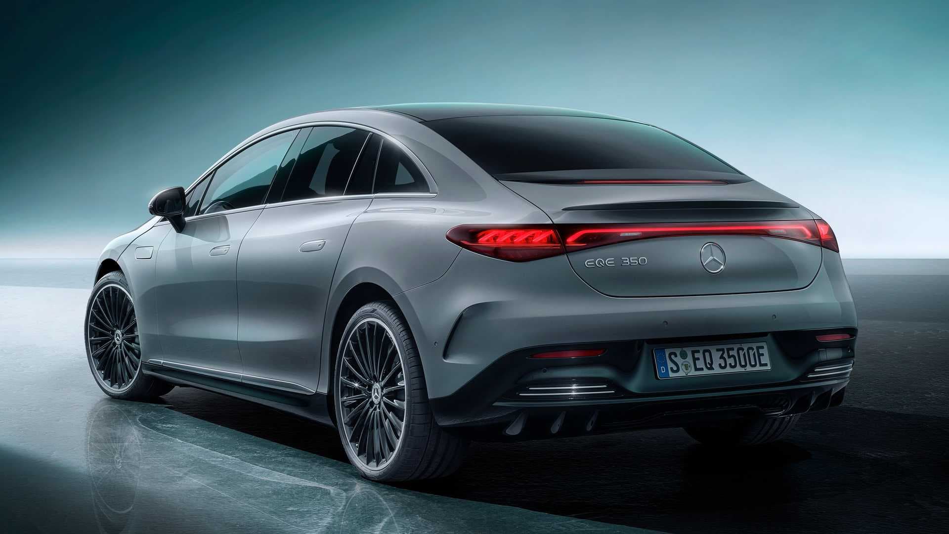 Mercedes-Benz EQE, zezadu
