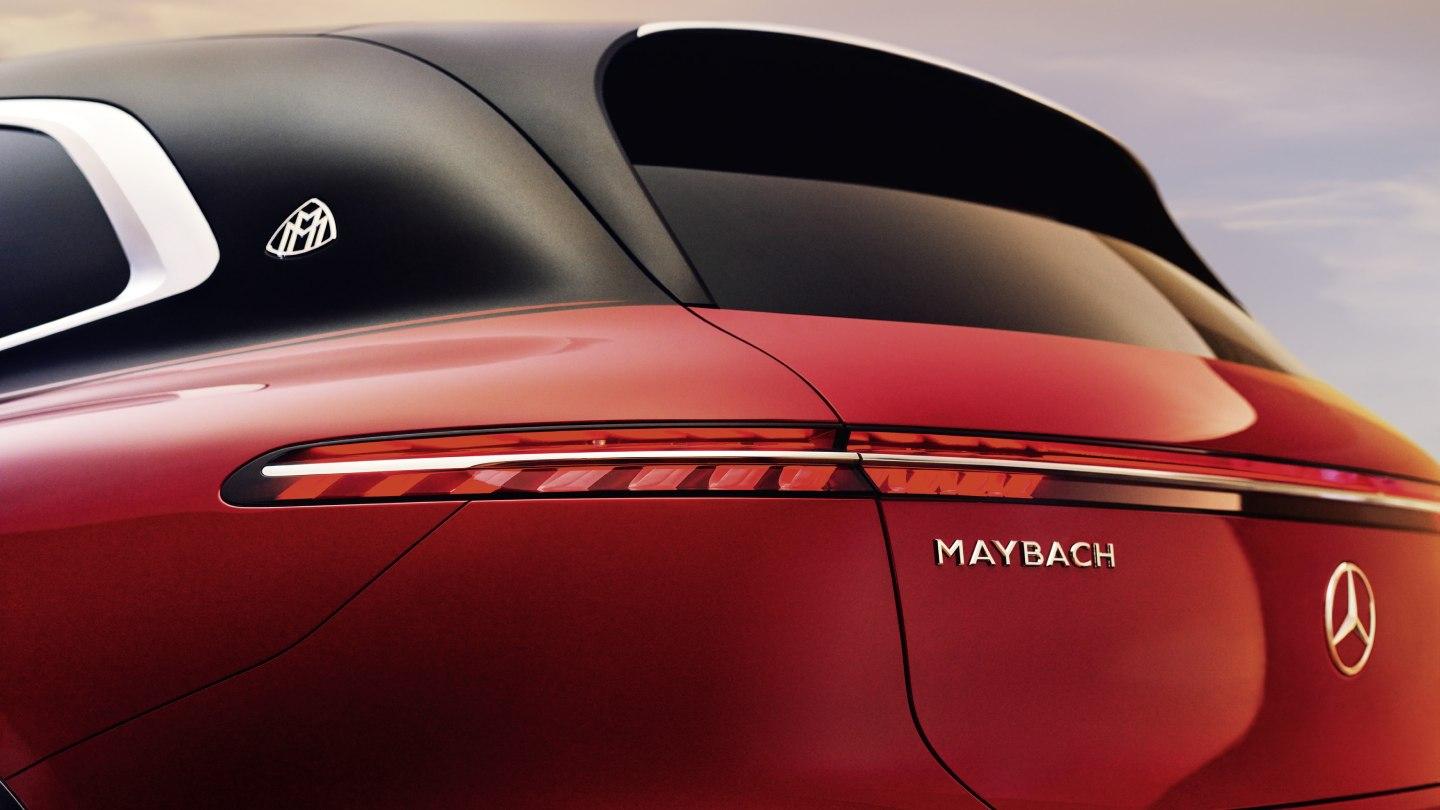 Mercedes-Maybach EQS se představuje jako lákavý koncept, který přepisuje historii