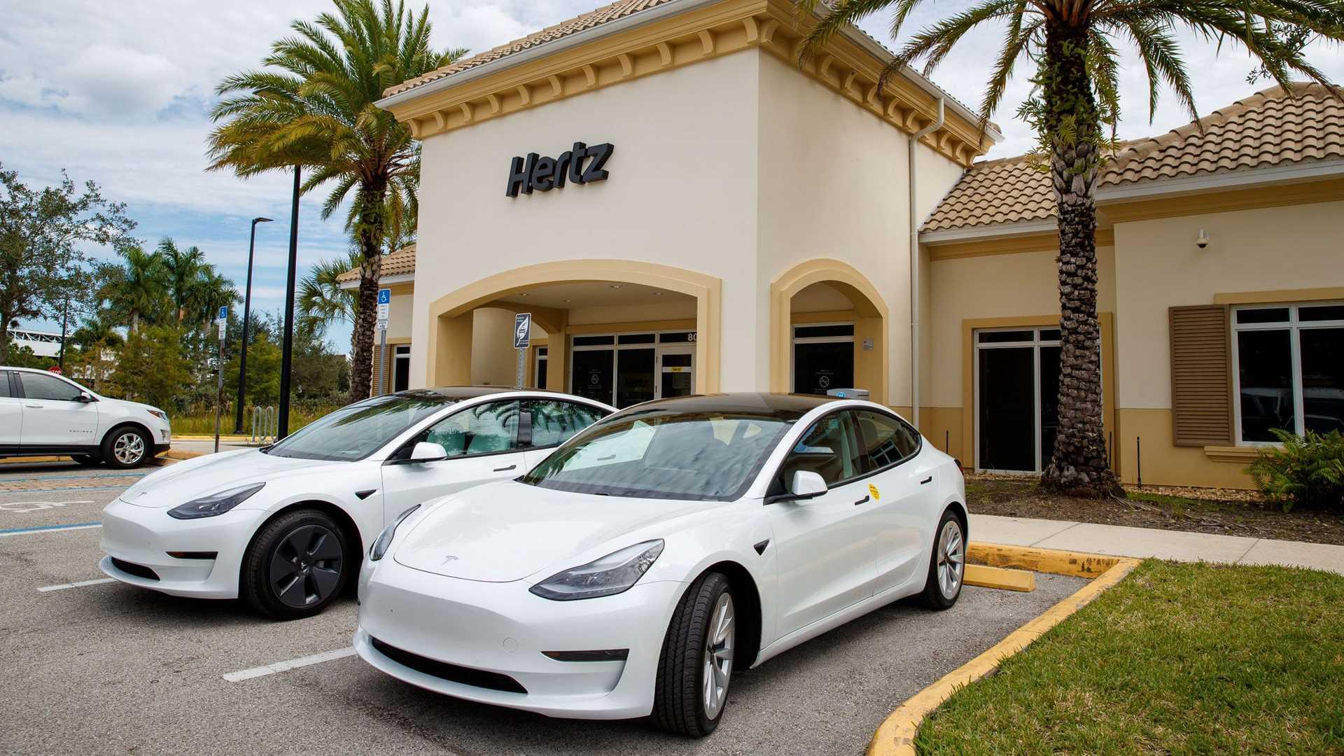 Hertz propůjčí až 25 tisíc elektromobilů evropským řidičům Uberu