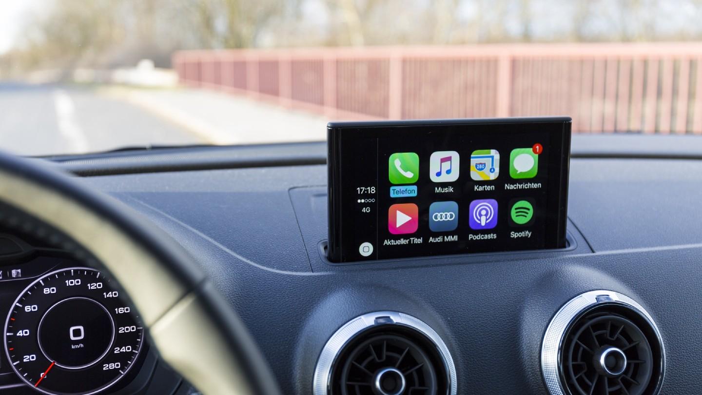 Apple CarPlay je skvělým pomocníkem