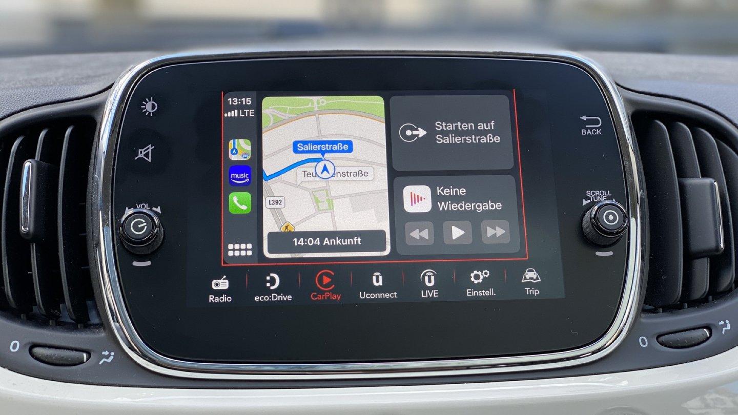 Čím dál více aut podporuje Apple CarPlay