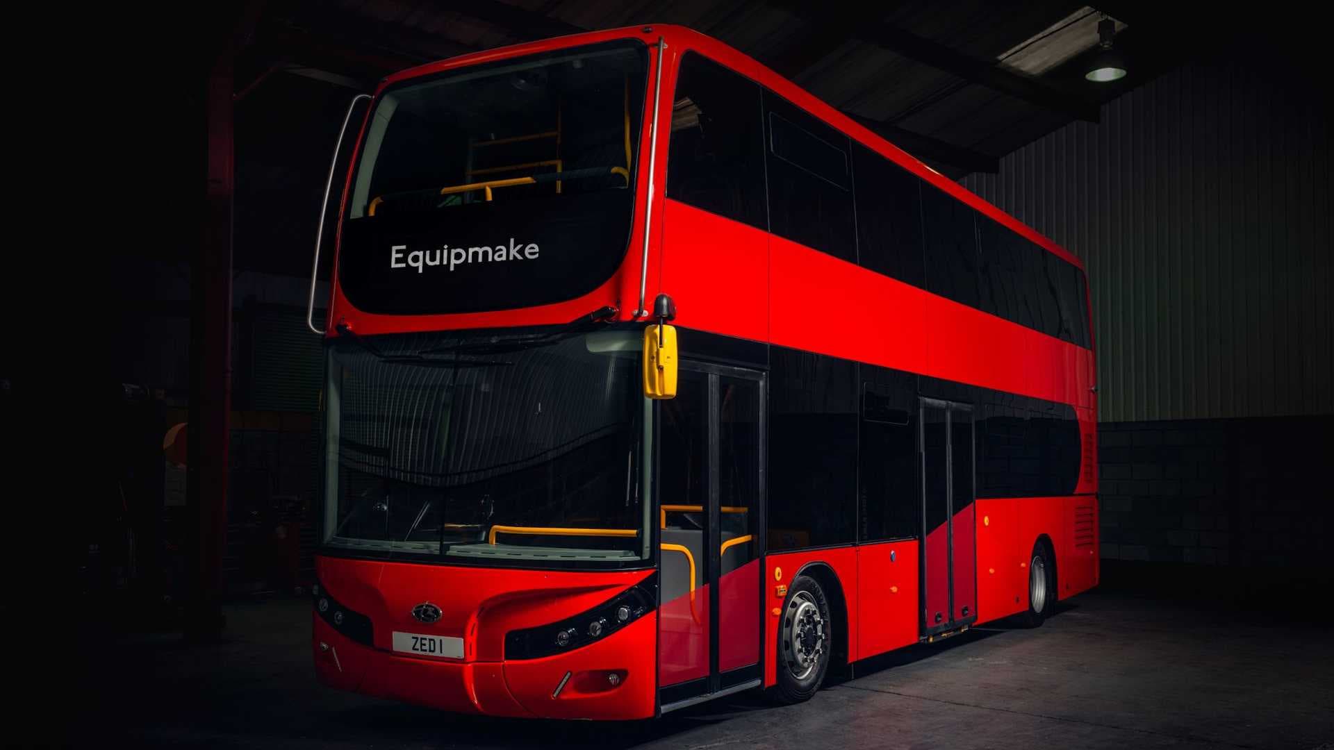Elektrický autobus Equipmake Jewel E