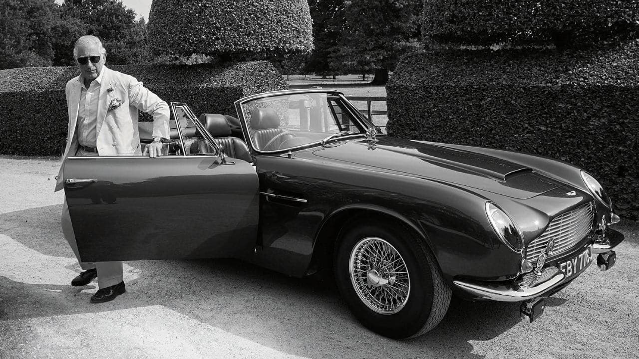 Princ Charles vlastní unikátní Aston Martin DB6 Volante