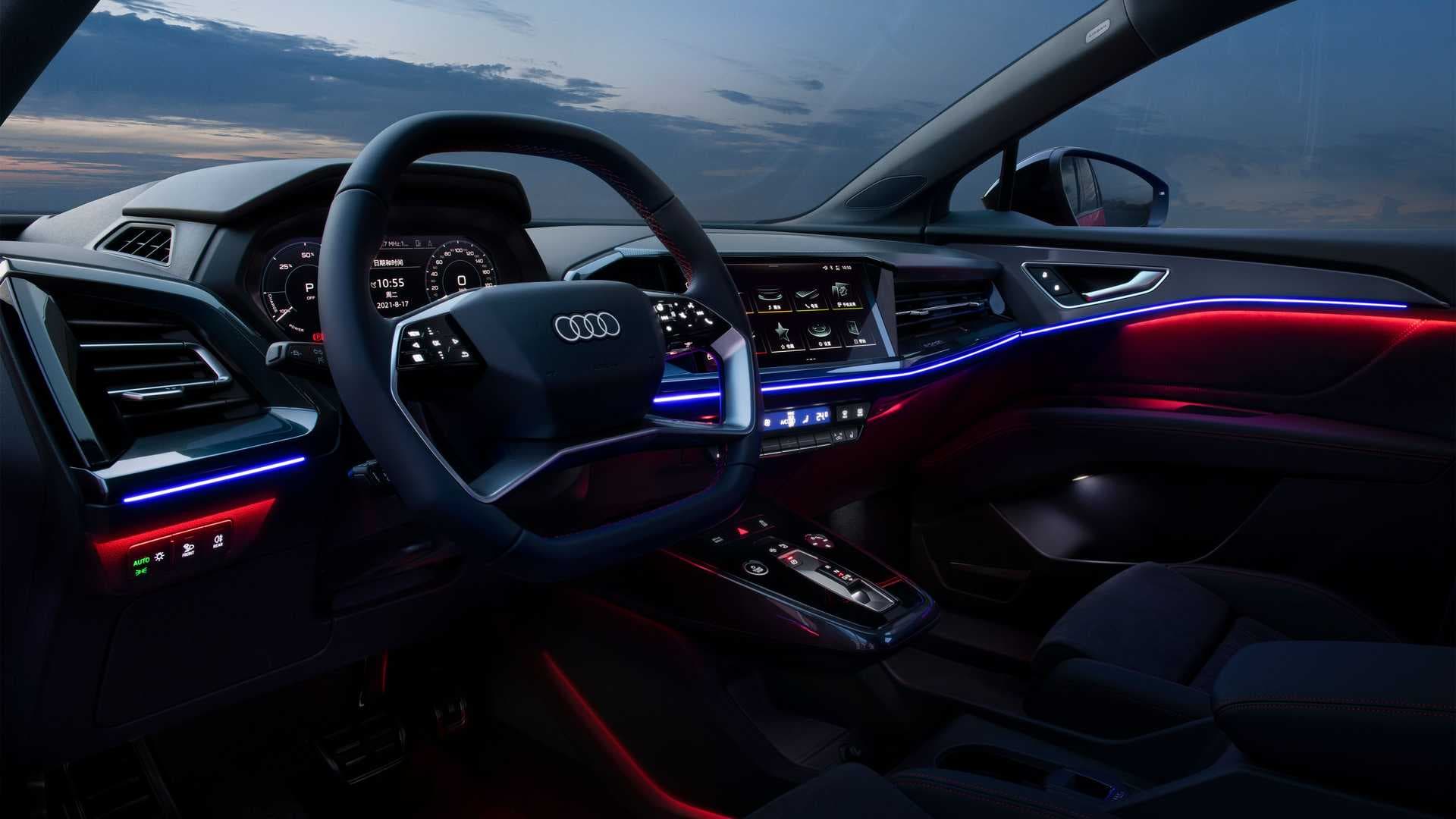 Nový elektromobil Audi Q5 e-tron, interiér
