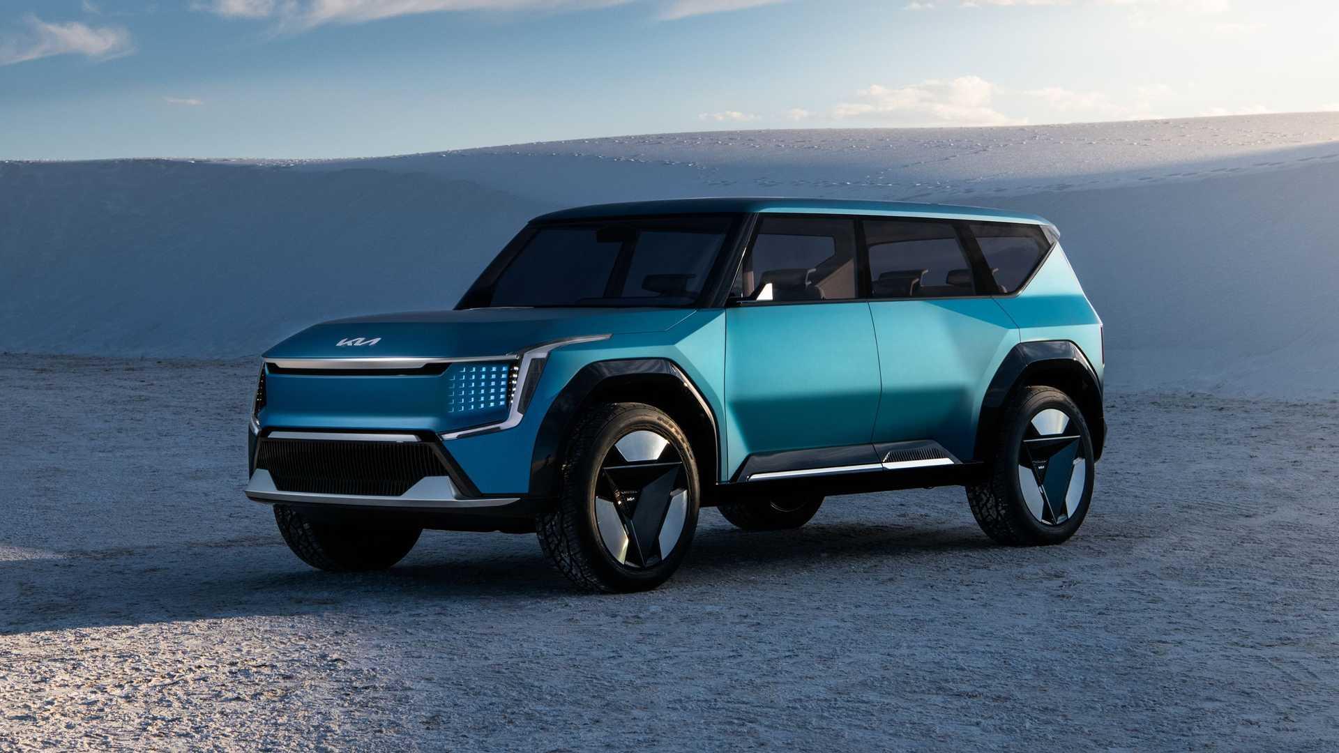 Kia EV9 už jezdí po německých silnicích. Co na sebe prototyp prozradil?