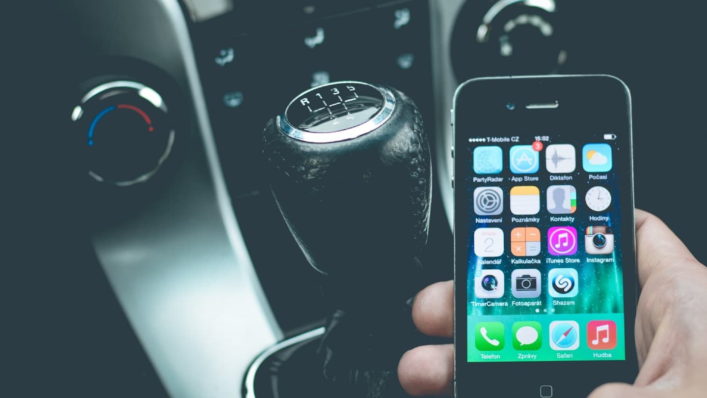 Připojení telefonu k autu skrze Bluetooth je velmi jednoduché