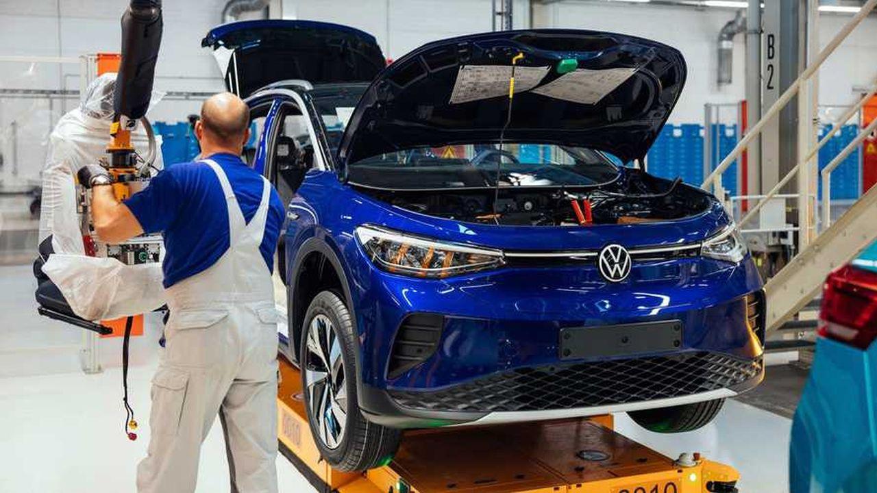 Omezení výroby a propouštění. Elektromobily Volkswagen nejdou na odbyt