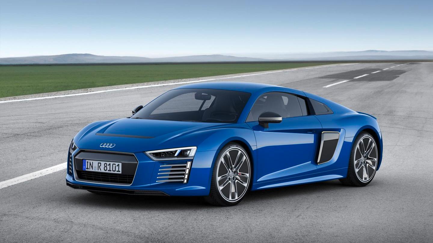 Audi R8 e-tron z roku 2015