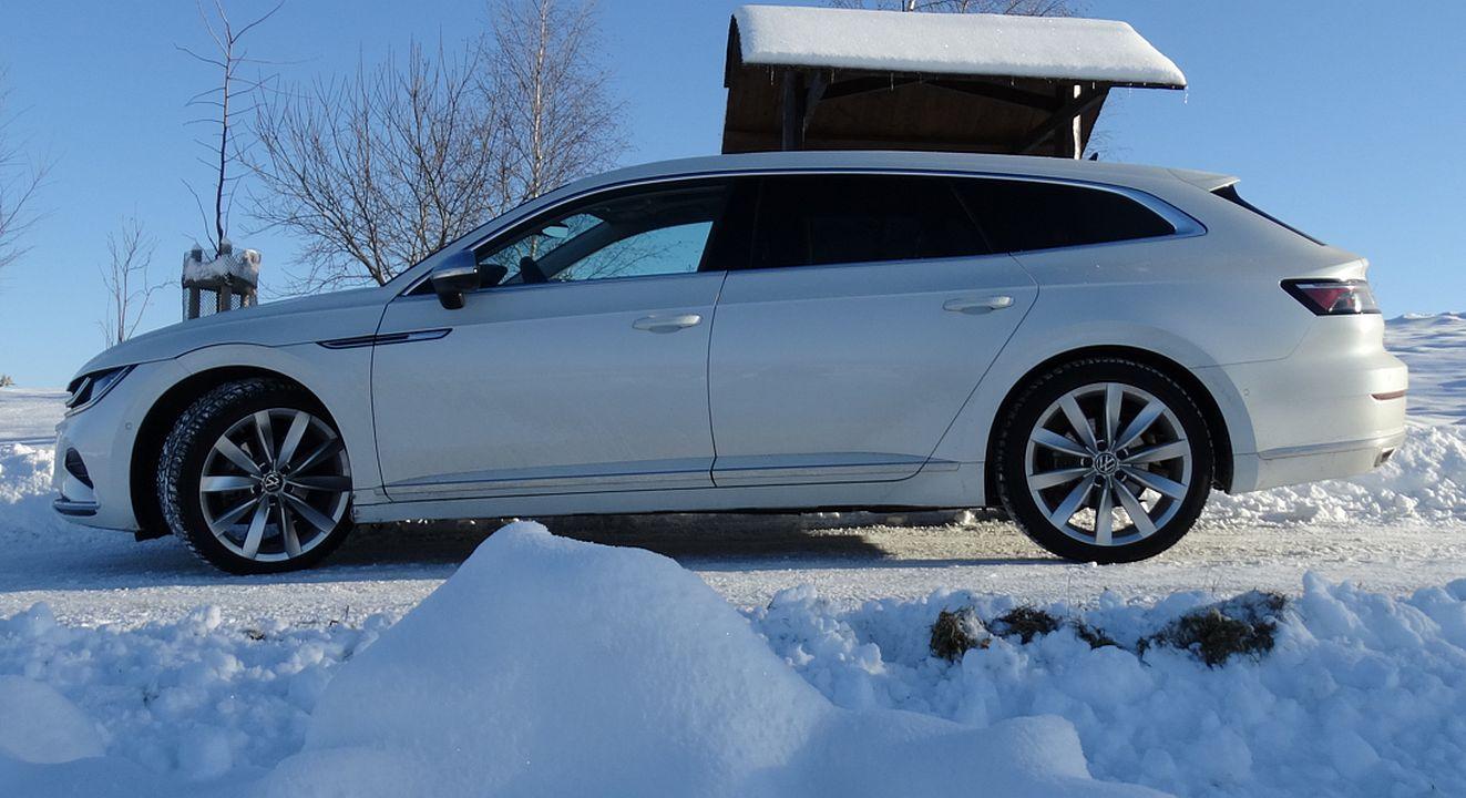 VW Arteon Shooting Brake v zimě