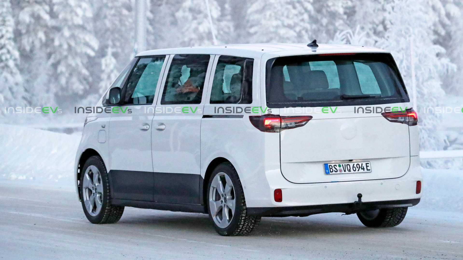 Špionské fotky prototypu Volkswagen ID Buzz