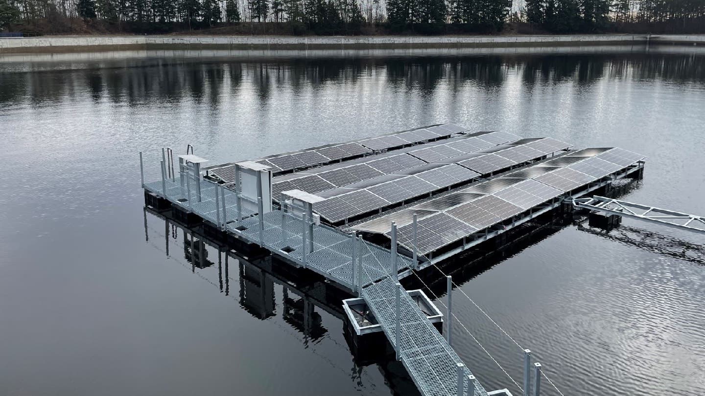 Fotovoltaická elektrárna na vodě