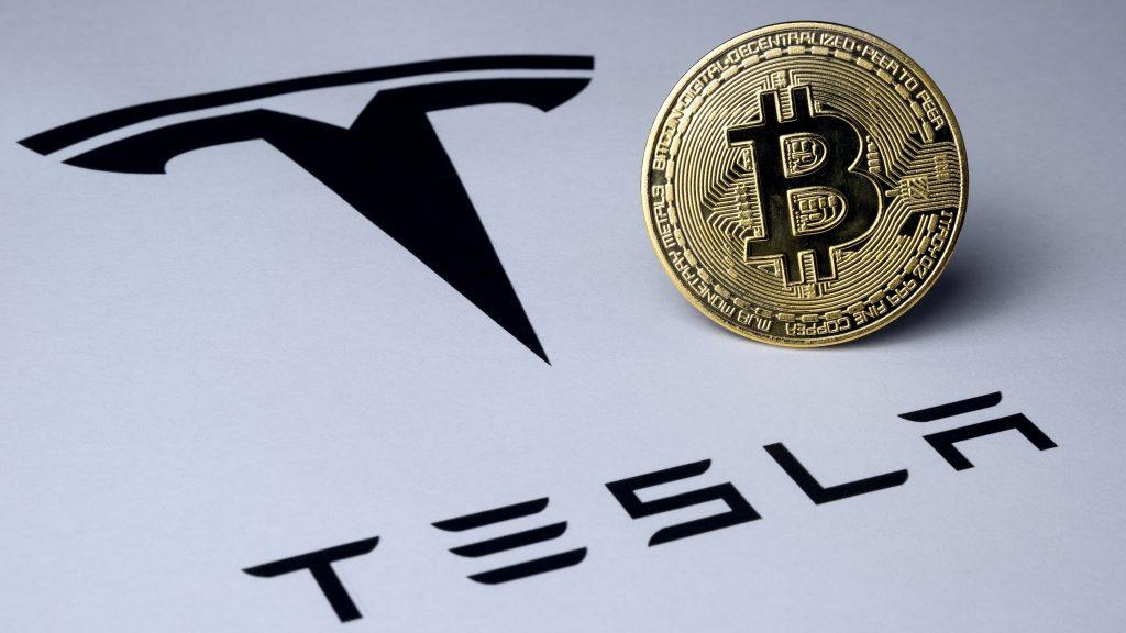 Tesla - těžba Bitcoin