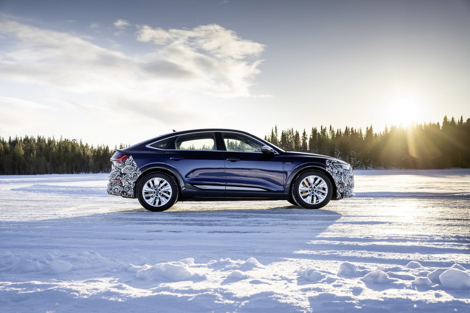 Audi e-tron Sportack facelift 2022 kamufláž