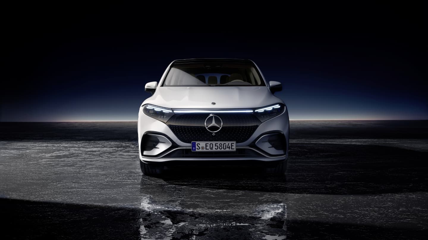 Přední maska Mercedesu EQS SUV vypadá nádherně