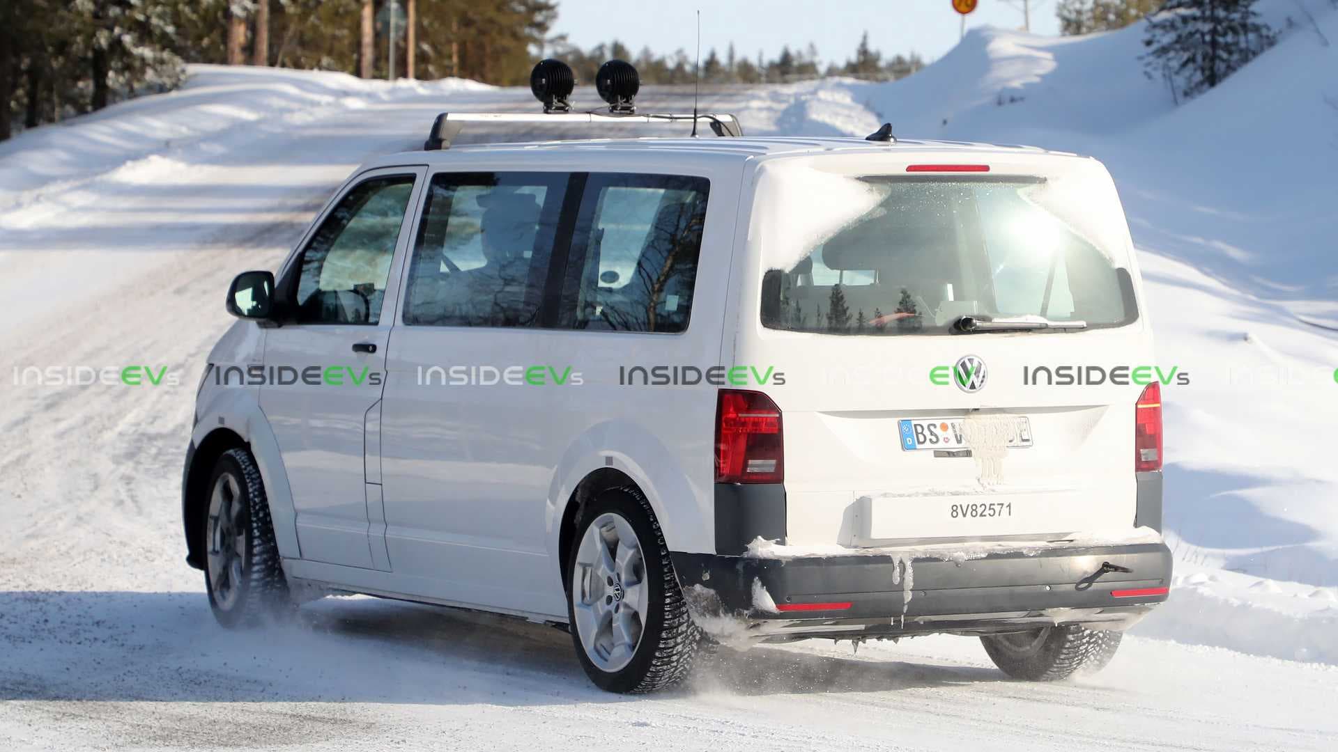VW ID.Buzz v přestrojení