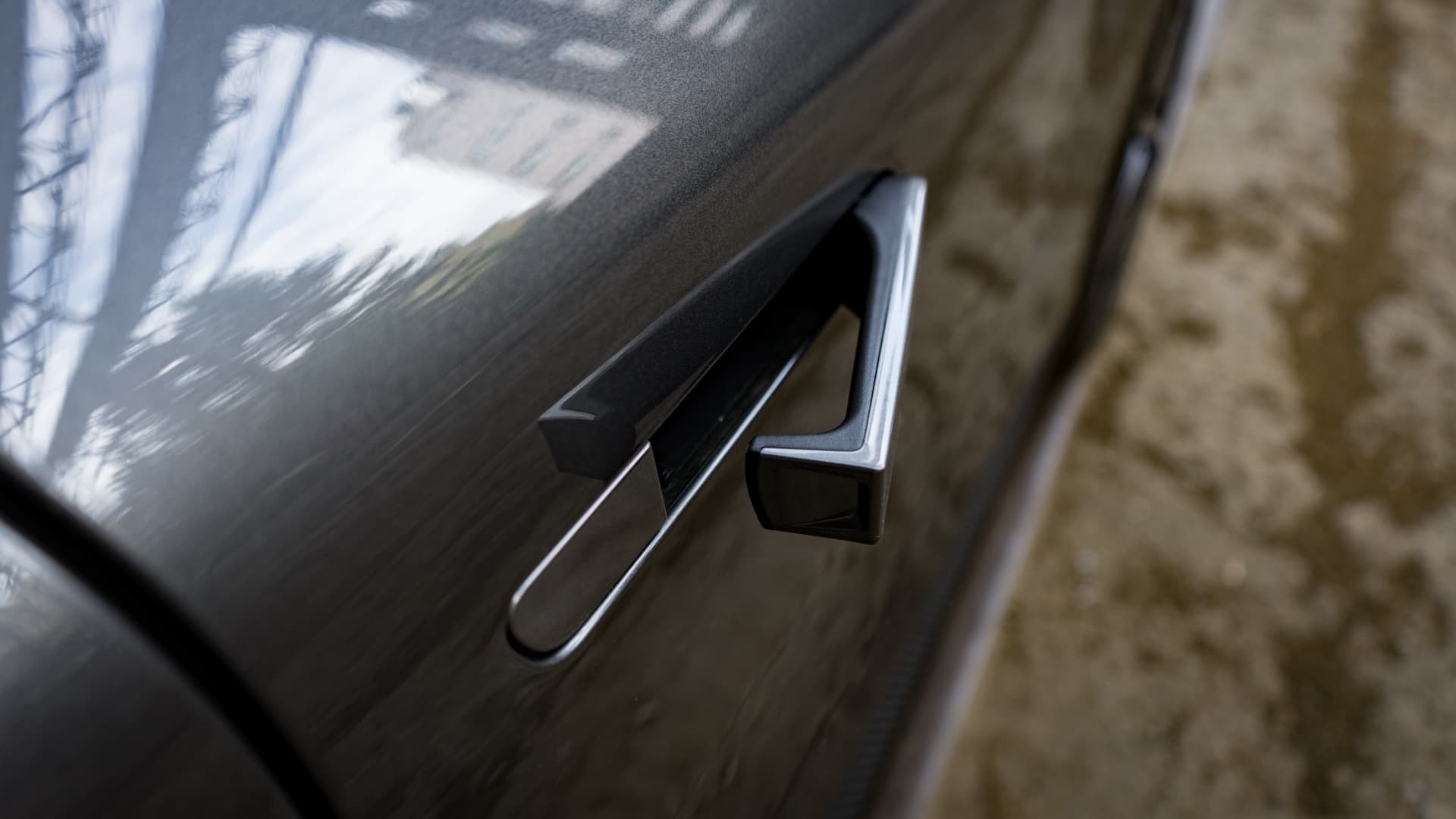 Zajížděcí kliky u Renaultu Megane E-Tech
