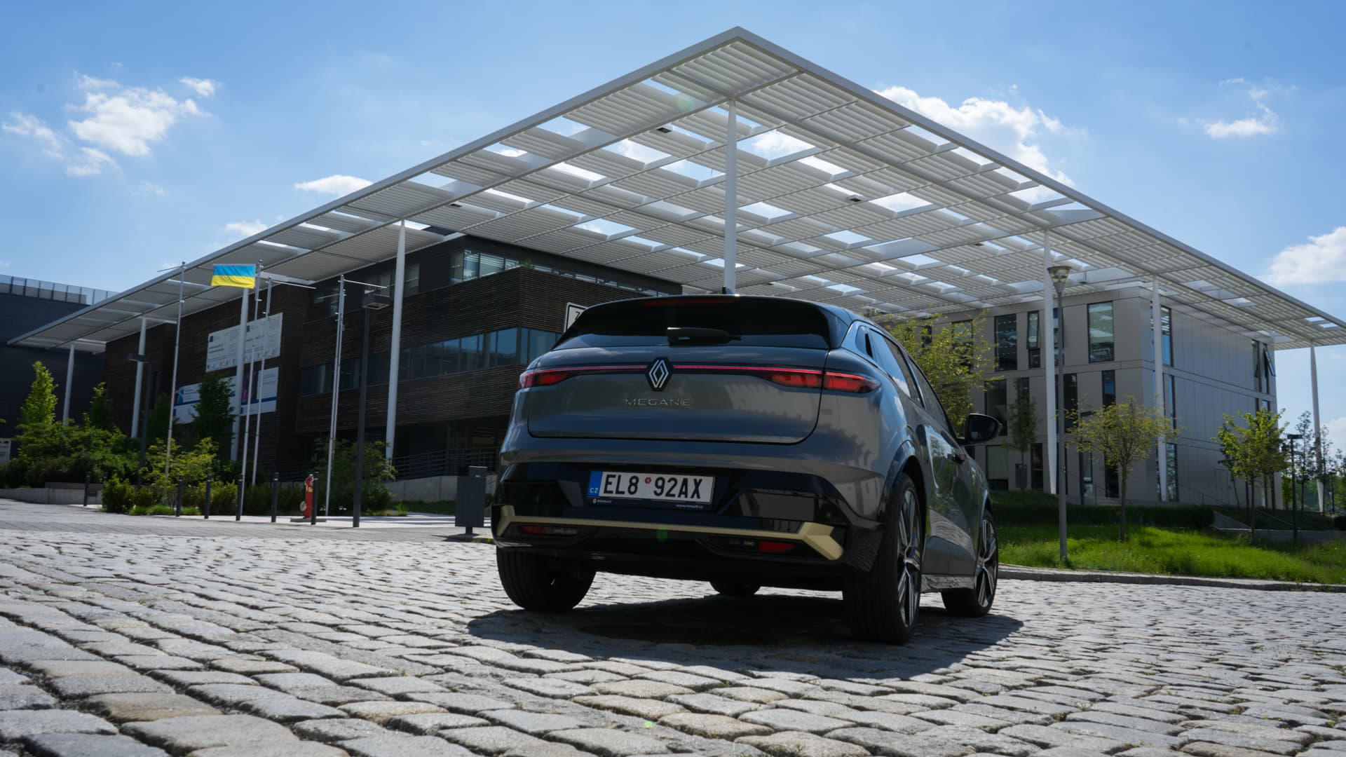 Zadní část Renaultu Megane E-Tech 