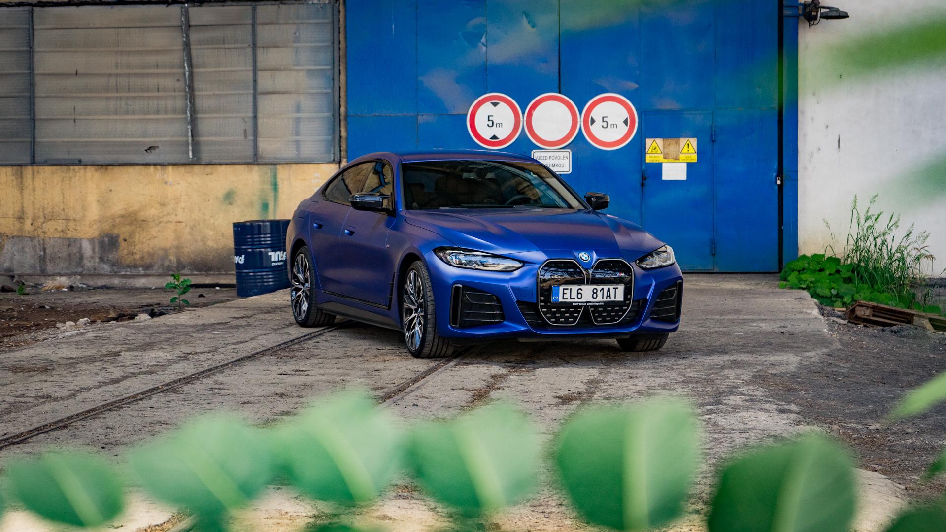 Test nabíjení BMW i4 M50 – Není rychlé jenom na silnici, ale i při doplňování energie